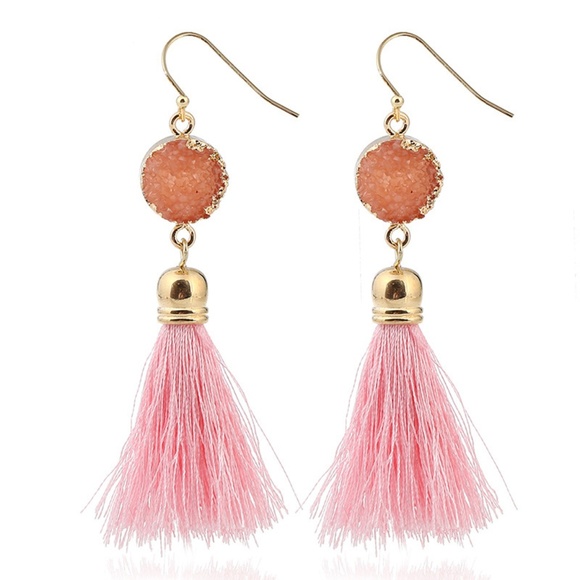 Jewelry - NEW boho tassel earrings